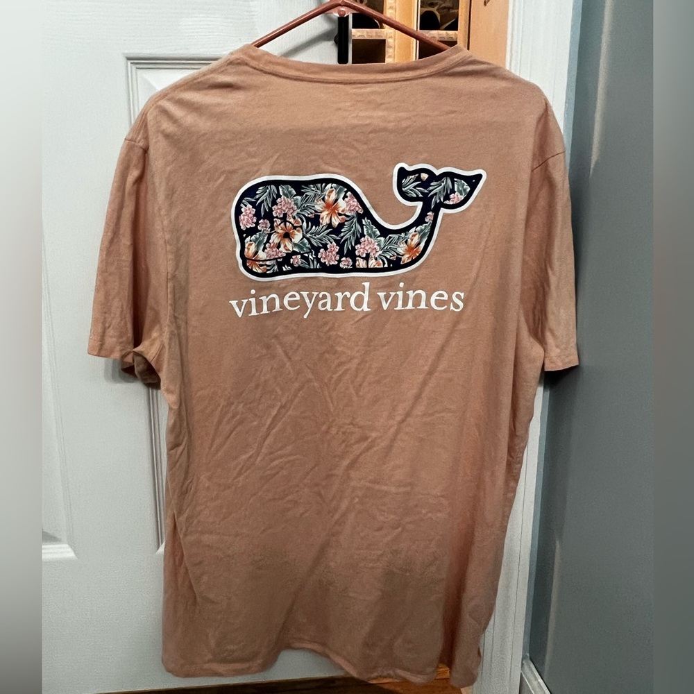 Vineyard Vines Tee